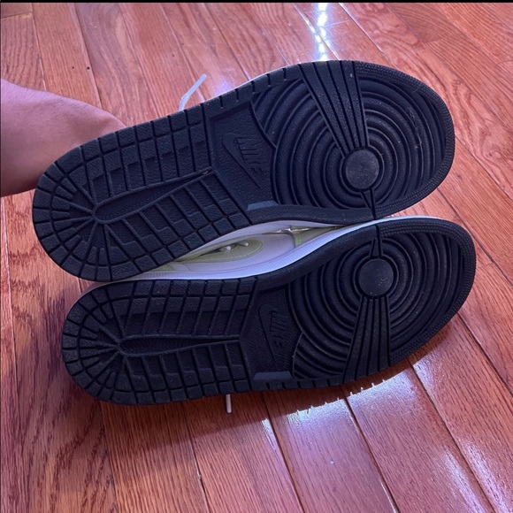 Jordan 1 low OG ghost green - Picture 6 of 6